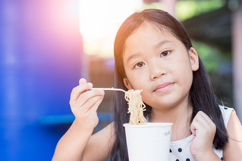 中国経済,飲食業界,インスタントラーメン
