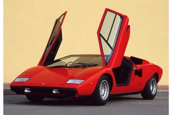 【カーデザインを語ろう】カウンタックはランボルギーニの象徴であり永遠の傑作。圧倒的な存在感で世界中のファンを魅了した