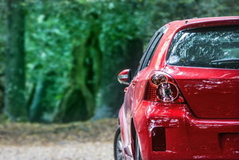 コンパクトカーで車中泊を楽しむための完全ガイド