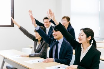 昨年より14.5％アップも！止まらない「初任給引き上げ」の波