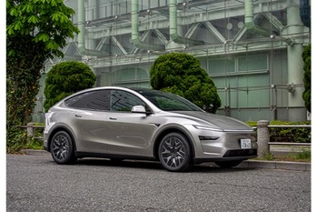 【いま買うべきSUV選び2026】テスラは新しい乗り物。「モデルY L」はすべてを独自の世界観で統一。速く、静かで、快適。全身クールだ！