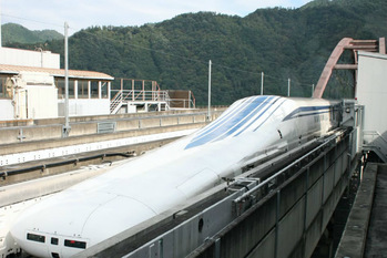 リニア中央新幹線は開通するか　JR東海の狙いは
