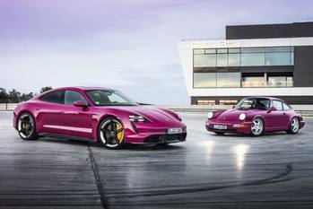 ポルシェがEVスポーツモデル「タイカン」の2022年モデルを発表