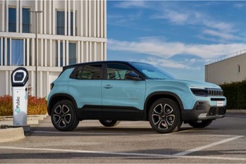 フォルクスワーゲンT-Rocにディーゼルエンジン仕様の4WDモデル「TDI 4MOTION」を追加設定