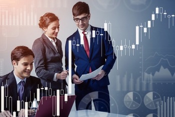 インフレと株価の関係性とは？物価上昇に強い資産や運用方法も紹介