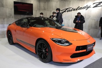 日産がFAIRLADY Z CUSTOMIZED EDITIONを発表。市販時はパーツ販売で展開