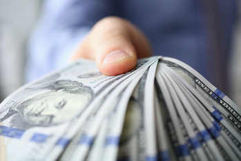 報酬が高額なCEOランキング　1位は500億円超えで「貰い過ぎ」と批判