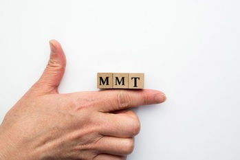 MMT