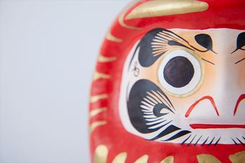 白バックシンプルだるま