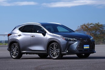 レクサス新時代の幕開け、新型NXの素晴らしく充実した初のPHEVデビュー！！