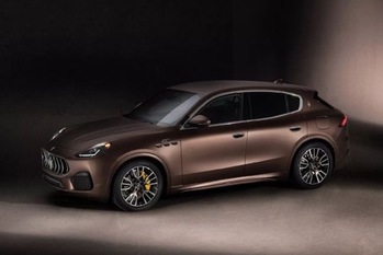 マセラティ新型SUV「グレカーレ」の日本での受注スタート
