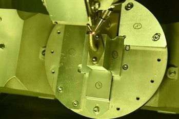 ニコンが企業買収で本格参入、なぜ今「3Dプリンター」なのか？