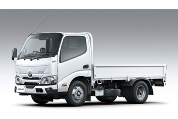 トヨタ・ダイナ カーゴの2.0tonシリーズが新4.0Lディーゼルエンジンを搭載