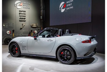200psユニット搭載。理想のロードスター「MAZDA SPIRIT RACING ROADSTER 12R」完成