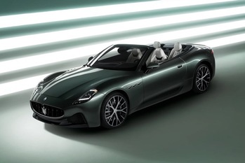 マセラティの2ドアGTクーペ「グラントゥーリズモ」とオープントップモデル「グランカブリオ」のエントリーモデルの日本導入が決定。限定特別パッケージも用意