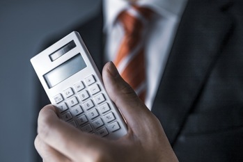 不動産に強い税理士に頼む前に…知っておきたい2つのポイントとメリット・デメリット