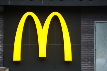 マクドナルド,決算