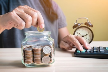 資産5億円・10億円で何年暮らせる？シミュレーション結果を紹介