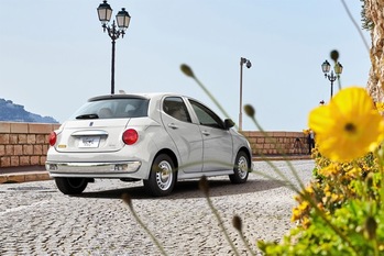 5月輸入車販売、メルセデスが首位奪回。ジムニーノマドは増産決定!(2025年5月・ブランド別輸入乗用車販売TOP20 )