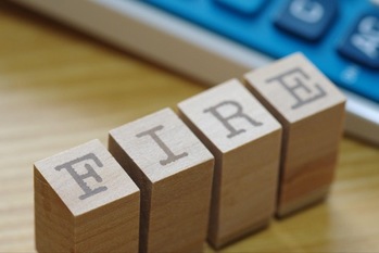 早期退職（FIRE）の現実と成功ロードマップ｜お金・孤独・税金の不安を解消