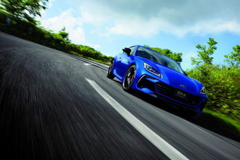 走りの楽しさがパワーアップ！　スバルが「BRZ」の改良モデルを発表