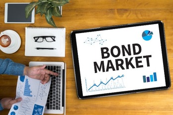 外国債券とは？どのような種類や発行形態があるの？その魅力とリスクも解説