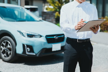 全評価項目で1位を獲得！満⾜度の⾼い『⾞買取会社』ランキングで1位に輝いたのは？