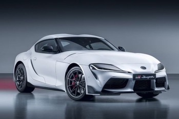 改良版GRスープラのアナウンス。RZグレードに6速MTを採用