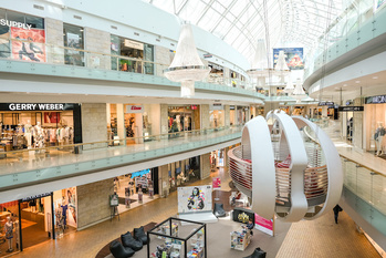 御殿場プレミアム・アウトレットが国内最大のアウトレットモールに