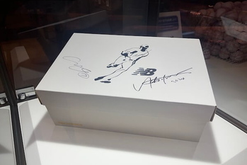 貴重なサイン入りシューズボックスも！「ニューバランス」が大谷翔平選手のシグネチャーコレクションの期間限定店