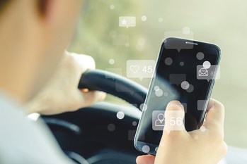 自動車電話,トウシル