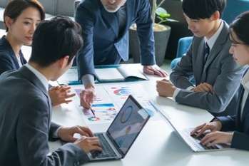 新規事業を立ち上げる5つのステップ｜フレームワークや成功事例も紹介