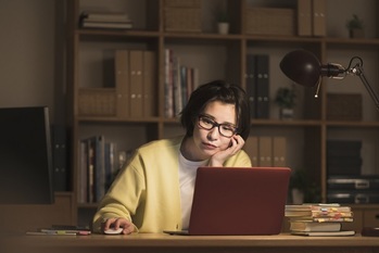 勉強,作業,孤独