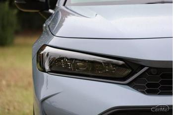 ホンダ「シビック」をプロが先代と新旧比較 外装・内装などの違いを解説【プロ徹底解説】