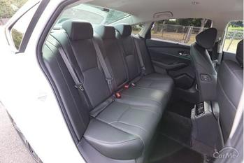 車内にも上座・下座がある！？デキる人が実践する席順マナー