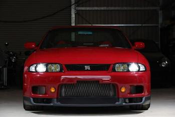 "全てはR33GT-Rオーナーのために"松田次生とVELENOのコラボだから実現した「R33 GT-R 後期型 LED 化用ヘッドライトユニット」が待望の復刻！