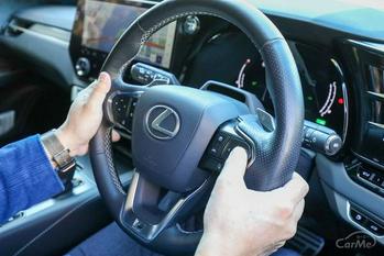 レクサス「RX」の先代と新型の比較！基本コンセプトを踏襲しつつ楽しい走りを目指す！ 【プロ徹底解説】