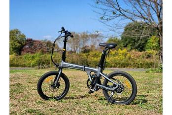 新しいモビリティの未来がここに！ADO電動アシスト自転車で、ラクな移動を手に入れ、都市生活をより楽しく！ 