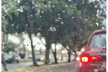 【秋冬にも】サンシェードで車内結露は防げる？