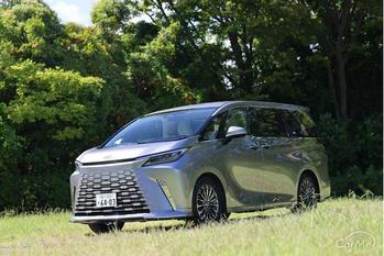 レクサス「LM」とトヨタ「アルファード」をプロが徹底比較