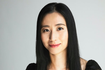 アイドルライブに行く男子御用達、岸田首相が土産に買うネクタイ、三浦瑠麗の最新着用など当世ブランド事情