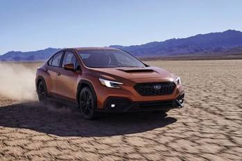 アメリカで先行デビュー！2.4リッターターボを積む新型WRX