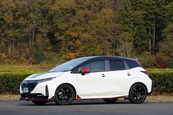 ニスモが仕上げたノート・オーラNISMO&スカイライン400Rの刺激世界