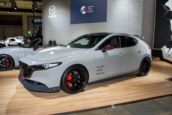 マツダ、レース活動を通して培ったノウハウを詰め込んだコンセプトカー「MAZDA SPIRIT RACING 3 concept」公開