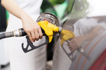 補助金と暫定税率で官製相場色強まる日本のガソリン価格