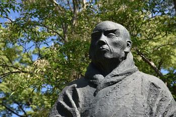 大谷本廟　親鸞聖人像　京都市東山区 