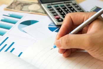 公的年金の支給開始年齢