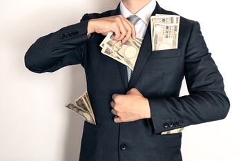 富裕層ほど騙されやすい儲け話とは ? 成功者のための心理学