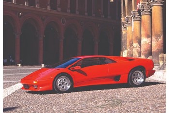 【CD取材ノート】ランボルギーニV12初体験はディアブロ。でも助手席に腰掛けただけでした!?  by 大谷達也