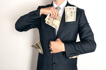 「お金持ち」はどれくらいの所得、資産を持つ人？世間のお金持ち像